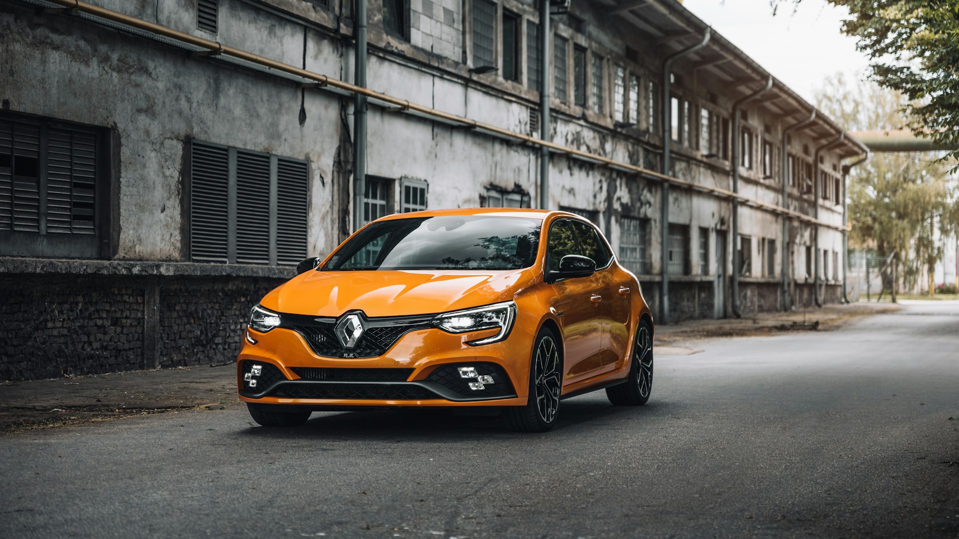 martin-katler-hb8fkAWx9gc-unsplash Coche
